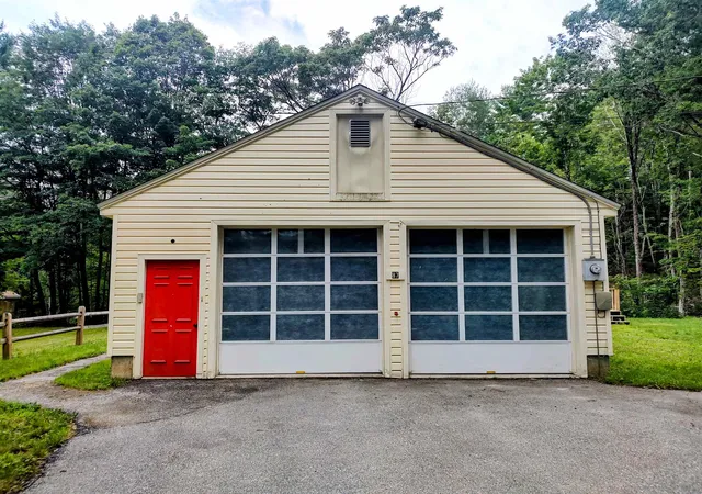 Photo 3 of Single family home for sale at 87 Foothills Rd, South Sutton, NH 03273 | MLS# 5108616 | Listing updated on 2026-09-17