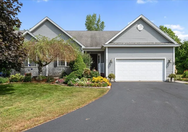 Photo 1 of Condo for sale at 855 Severance Rd, Colchester, VT 05446 | MLS# 5108621 | Listing updated on 2026-09-09
