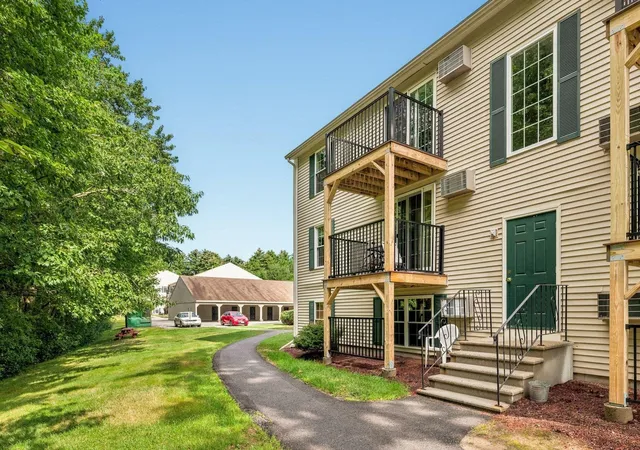 Condo for sale at 512 White Cedar Blvd, Portsmouth, NH 03801 | MLS# 5108624
