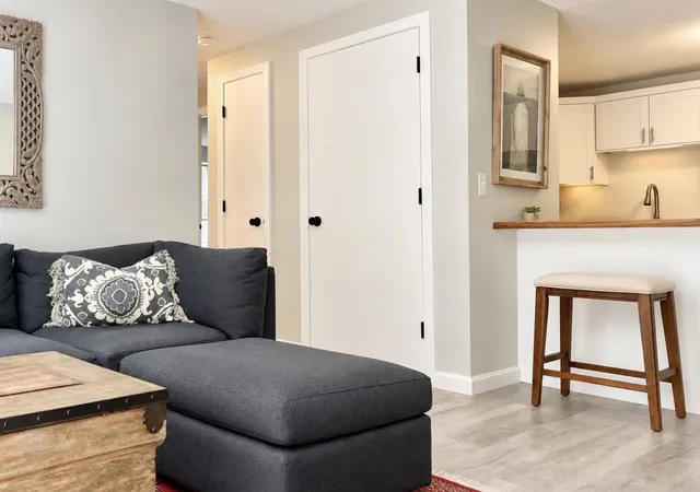Photo 4 of Condo for sale at 512 White Cedar Blvd, Portsmouth, NH 03801 | MLS# 5108624 | Listing updated on 2026-09-10