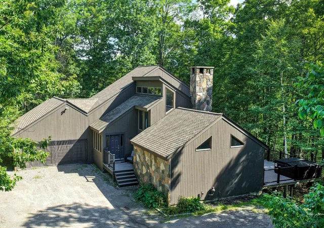 Photo 2 of Single family home for sale at 28 Mountain View Dr, Ludlow, VT 05149 | MLS# 5108626 | Listing updated on 2026-09-14