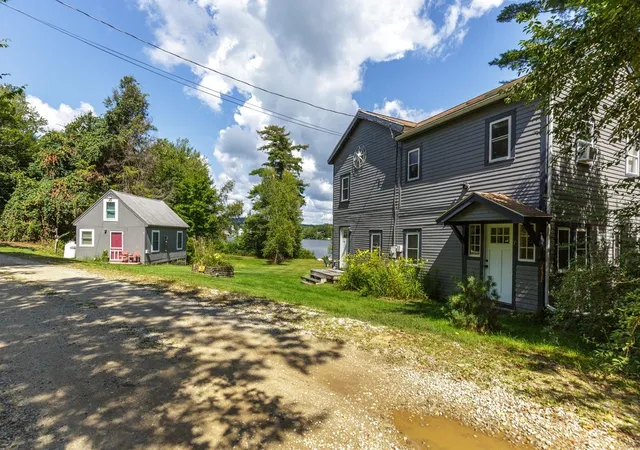 Photo 2 of Single family home for sale at 7 Northwood Lake Rd, Deerfield, NH 03037 | MLS# 5108627 | Listing updated on 2026-09-08