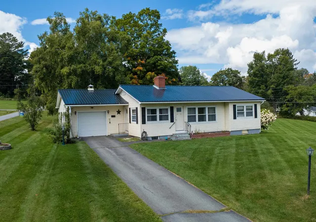 Photo 1 of Single family home for sale at 80 Mountain View Dr, Danville, VT 05828 | MLS# 5108628 | Listing updated on 2026-09-08