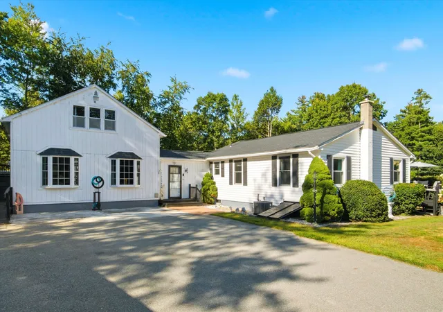 Photo 1 of Multi family home for sale at 150 Wallace Rd, Bedford, NH 03110 | MLS# 5108636 | Listing updated on 2026-09-17