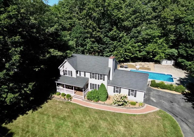 Photo 1 of Sale Pending at 9 Hampstead Rd, Merrimack, NH 03054 | MLS# 5108642 | Listing updated on 2026-09-16