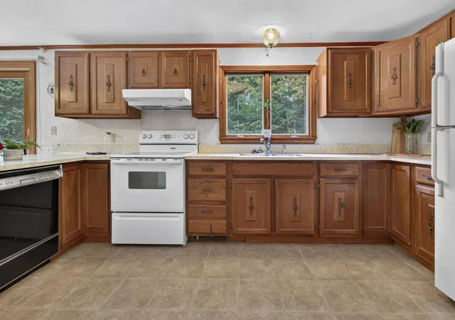 Photo 2 of Single family home for sale at 535 Prospect St, Franklin, NH 03235 | MLS# 5108643 | Listing updated on 2026-09-15
