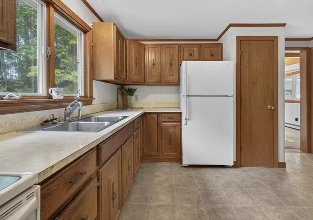 Photo 3 of Single family home for sale at 535 Prospect St, Franklin, NH 03235 | MLS# 5108643 | Listing updated on 2026-09-15