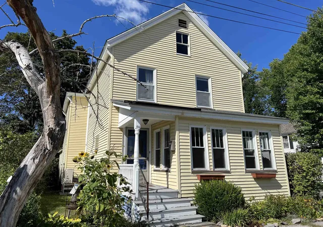 Photo 1 of Single family home for sale at 84 Pillsbury St, Concord, NH 03301 | MLS# 5108655 | Listing updated on 2026-09-16