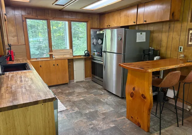 Photo 3 of Single family home for sale at 2487 Vt 100 Route, Plymouth, VT 05056 | MLS# 5108656 | Listing updated on 2026-09-08