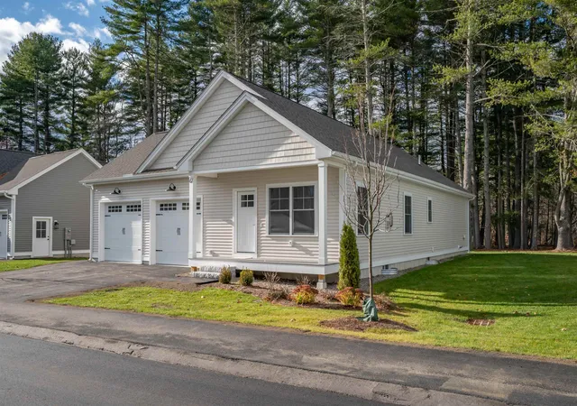 Photo 1 of Condo for sale at 14 Wilderness Dr, Nashua, NH 03062 | MLS# 5108661 | Listing updated on 2026-09-08