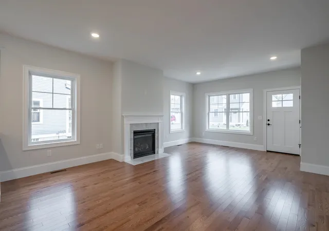 Photo 2 of Condo for sale at 14 Wilderness Dr, Nashua, NH 03062 | MLS# 5108661 | Listing updated on 2026-09-08