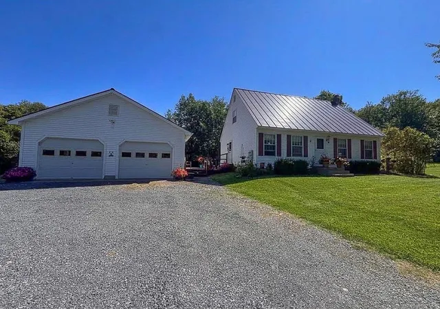 Single family home for sale at 4799 Route 30, Cornwall, VT 05753 | MLS# 5108666