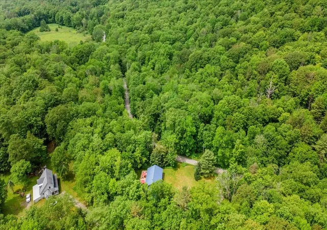 Photo 3 of Single family home for sale at 6 Dwyers Camp Rd, North Bennington, VT 05257 | MLS# 5108670 | Listing updated on 2026-09-08