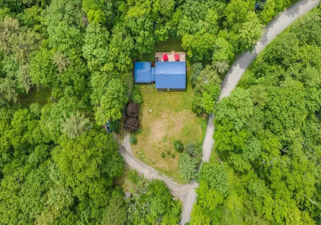 Photo 4 of Single family home for sale at 6 Dwyers Camp Rd, North Bennington, VT 05257 | MLS# 5108670 | Listing updated on 2026-09-08
