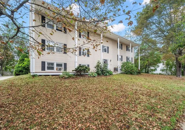 Townhouse for sale at 140 Cass St #1, Portsmouth, NH 03801 | MLS# 5108689