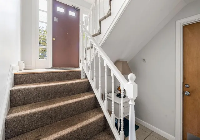 Photo 3 of Townhouse for sale at 140 Cass St #1, Portsmouth, NH 03801 | MLS# 5108689 | Listing updated on 2026-09-28