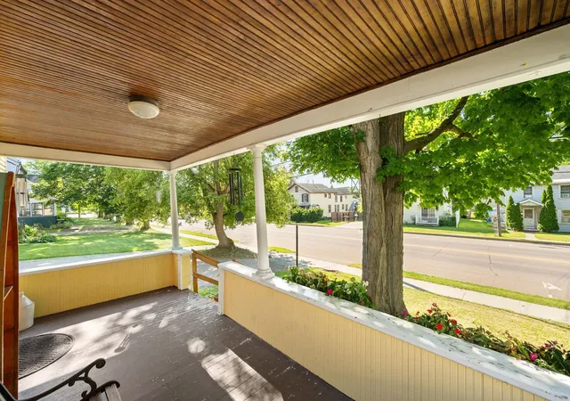 Photo 4 of Single family home for sale at 129 S Main St, Saint Albans, VT 05478 | MLS# 5108702 | Listing updated on 2026-09-12