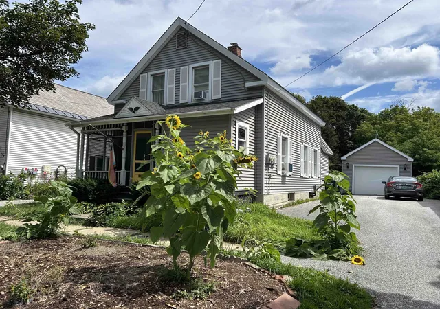 Photo 1 of Single family home for sale at 64 East St, Rutland, VT 05701 | MLS# 5108707 | Listing updated on 2026-09-30