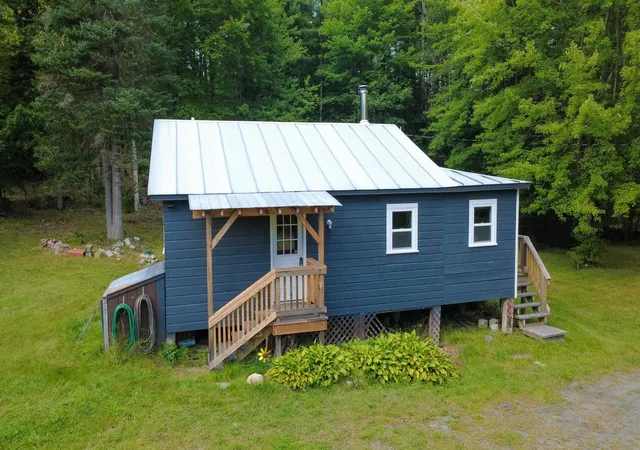 Photo 1 of Single family home for sale at 777 Tenney Pond Rd, Newbury, VT 05051 | MLS# 5108711 | Listing updated on 2026-09-10