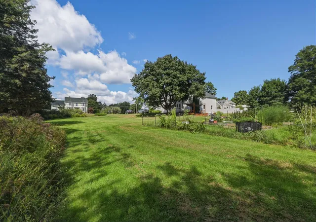 Photo 4 of Single family home for sale at 59 Rollins Rd, Rollinsford, NH 03869 | MLS# 5108712 | Listing updated on 2026-10-21