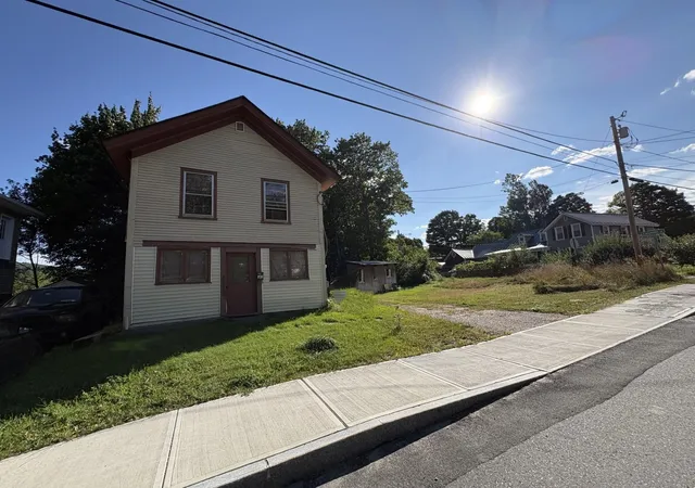 Photo 1 of Single family home for sale at 81 Vine St, Northfield, VT 05663 | MLS# 5108714 | Listing updated on 2026-09-10