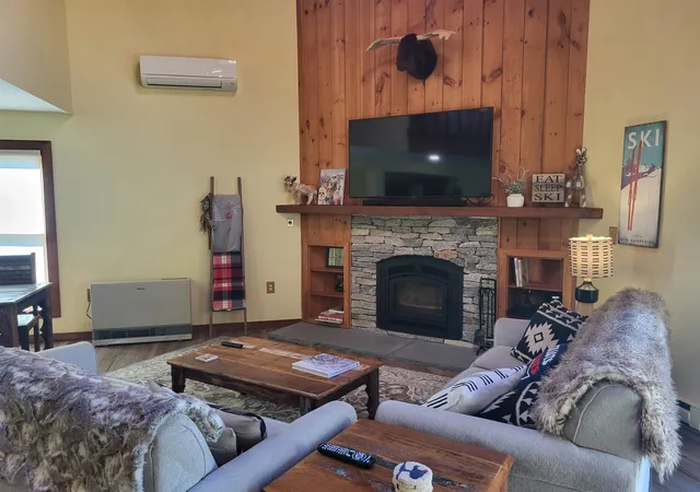 Photo 4 of Townhouse for sale at 27 Winter Way #1, Lincoln, NH 03251 | MLS# 5108723 | Listing updated on 2026-09-10
