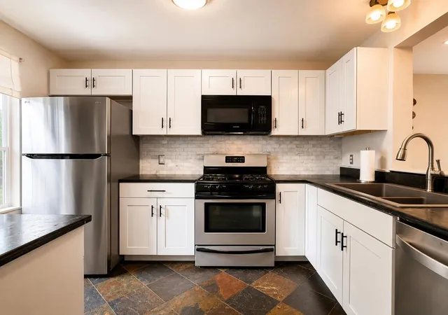 Photo 3 of Sale Pending at 76 Seth Cir, Williston, VT 05495 | MLS# 5108724 | Listing updated on 2026-09-16