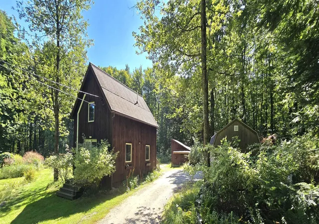 Photo 1 of Single family home for sale at 11 Rangeway Rd, Deering, NH 03244 | MLS# 5108727 | Listing updated on 2026-09-08