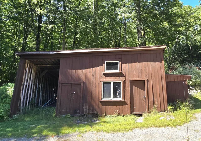 Photo 2 of Single family home for sale at 11 Rangeway Rd, Deering, NH 03244 | MLS# 5108727 | Listing updated on 2026-09-08