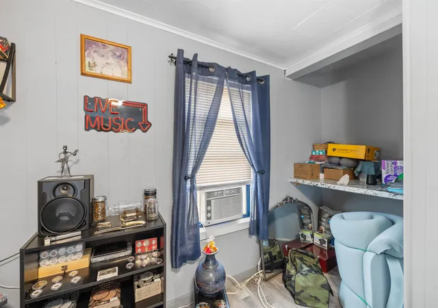 Photo 4 of Sale Pending at 10 Mulberry St, Nashua, NH 03060 | MLS# 5108728 | Listing updated on 2026-09-20