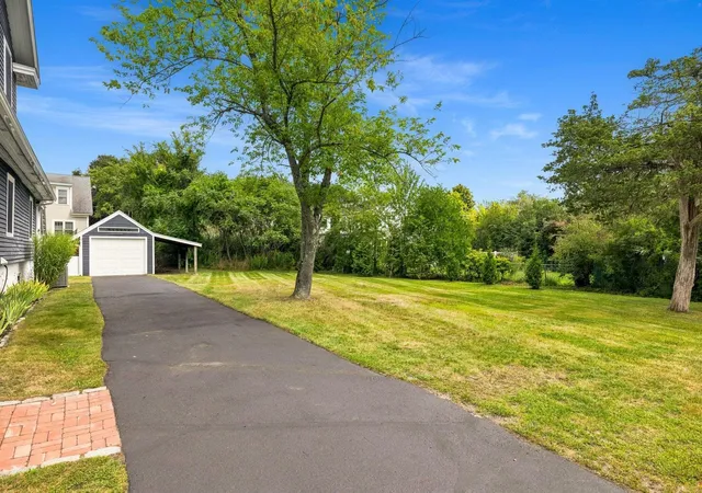 Photo 3 of Single family home for sale at 29 Versailles Ave, Portsmouth, NH 03801 | MLS# 5108729 | Listing updated on 2026-09-23
