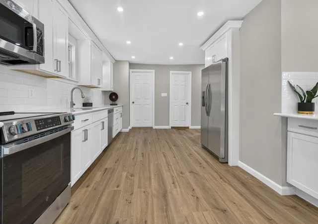 Photo 2 of Single family home for sale at 521 Northfield Rd, Hinsdale, NH 03451 | MLS# 5108733 | Listing updated on 2026-09-09