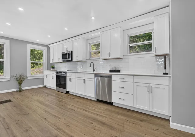 Photo 3 of Single family home for sale at 521 Northfield Rd, Hinsdale, NH 03451 | MLS# 5108733 | Listing updated on 2026-09-09