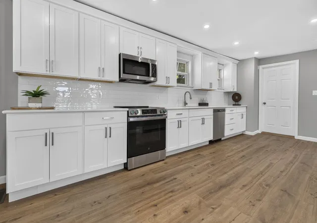 Photo 4 of Single family home for sale at 521 Northfield Rd, Hinsdale, NH 03451 | MLS# 5108733 | Listing updated on 2026-09-09