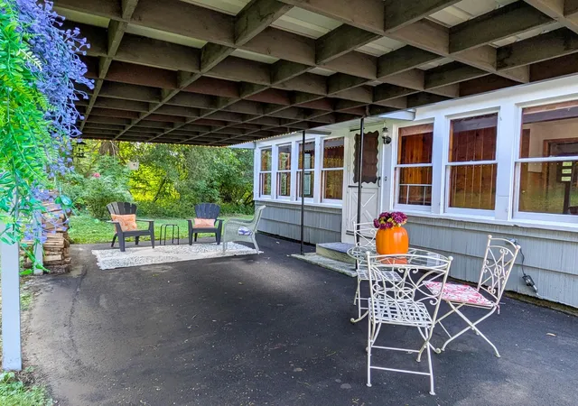 Photo 3 of Single family home for sale at 62 Highland Ave, Saint Johnsbury, VT 05819 | MLS# 5108734 | Listing updated on 2026-09-12