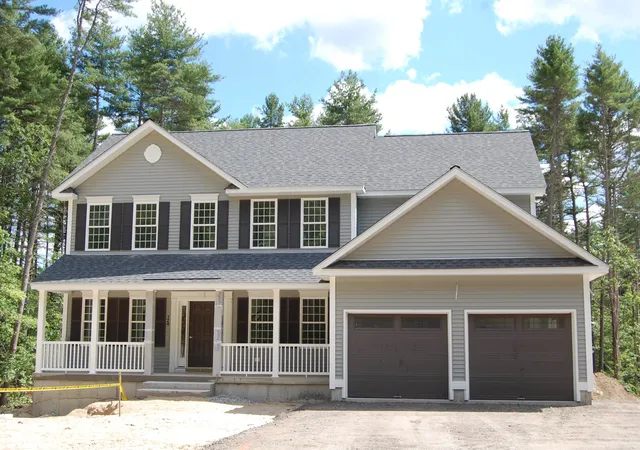 Photo 1 of Sale Pending at 124 South Rd, Londonderry, NH 03053 | MLS# 5108737 | Listing updated on 2026-09-09