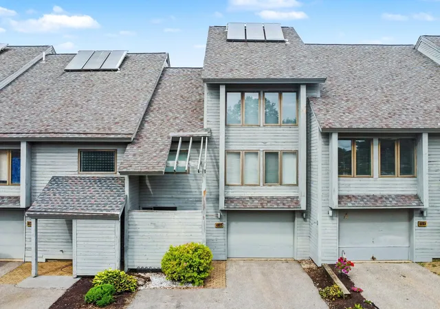 Photo 1 of Townhouse for sale at 5 Tsienneto Rd #110, Derry, NH 03038 | MLS# 5108764 | Listing updated on 2026-09-17