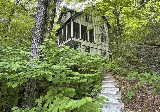 Photo 3 of Single family home for sale at 5 Shore Rd, Grafton, NH 03240 | MLS# 5108769 | Listing updated on 2026-09-09