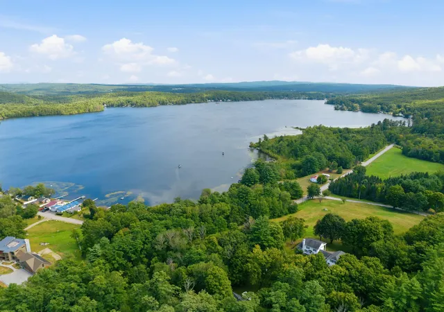 Photo 3 of Single family home for sale at 203 Lake Shore Dr, Franklin, NH 03235 | MLS# 5108770 | Listing updated on 2026-09-08