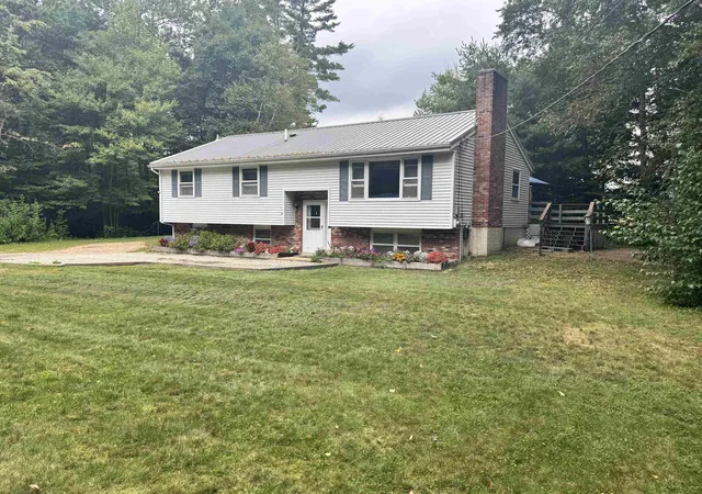 Photo 2 of Single family home for sale at 130 Mountain Rd, Jaffrey, NH 03452 | MLS# 5108778 | Listing updated on 2026-09-11