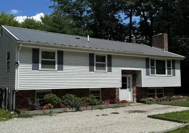 Photo 3 of Single family home for sale at 130 Mountain Rd, Jaffrey, NH 03452 | MLS# 5108778 | Listing updated on 2026-09-11