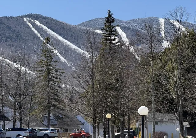 Photo 3 of Condo for sale at 61 Bridges Cir #Bridges unit 61, Warren, VT 05674 | MLS# 5108789 | Listing updated on 2026-09-17
