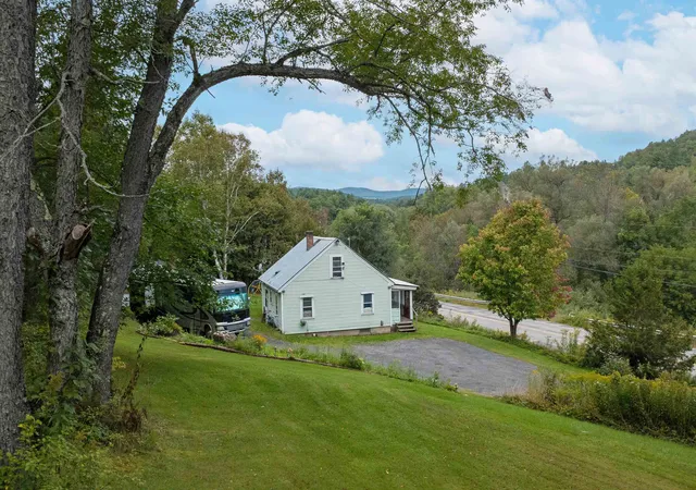 Photo 2 of Single family home for sale at 555 N Danville Rd, Danville, VT 05828 | MLS# 5108792 | Listing updated on 2026-09-15