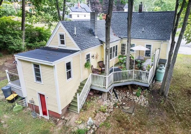 Photo 3 of Single family home for sale at 59 Maple St, Somersworth, NH 03878 | MLS# 5108793 | Listing updated on 2026-09-11