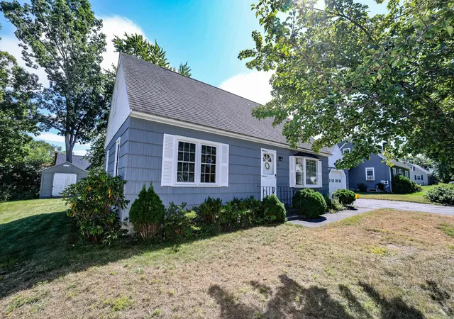 Photo 2 of Sale Pending at 16 Briand Dr, Nashua, NH 03063 | MLS# 5108796 | Listing updated on 2026-09-17