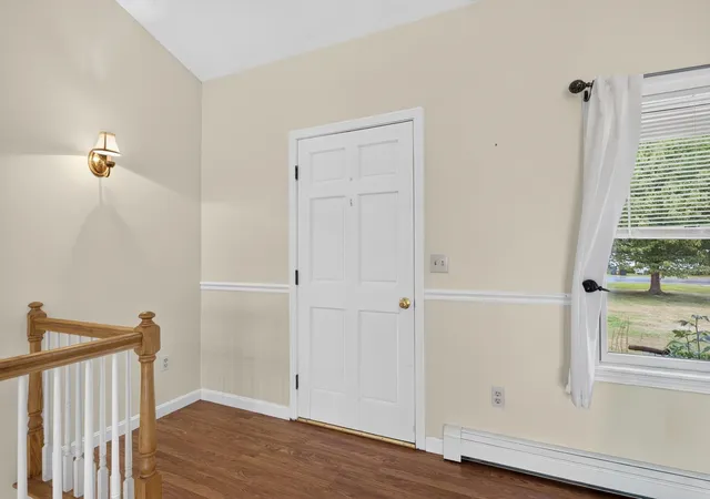 Photo 3 of Single family home for sale at 571 Silver St, Rollinsford, NH 03869 | MLS# 5108798 | Listing updated on 2026-10-07