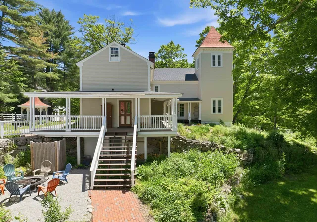 Photo 3 of Single family home for sale at 183 Waterloo St, Warner, NH 03278 | MLS# 5108805 | Listing updated on 2026-09-09