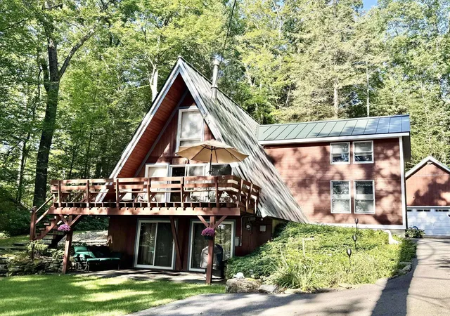 Photo 1 of Single family home for sale at 71 N Shore Rd, Spofford, NH 03462 | MLS# 5108809 | Listing updated on 2026-09-09