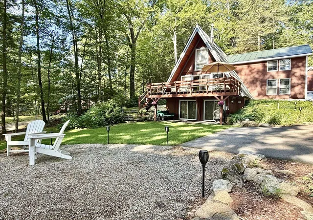 Photo 2 of Single family home for sale at 71 N Shore Rd, Spofford, NH 03462 | MLS# 5108809 | Listing updated on 2026-09-09