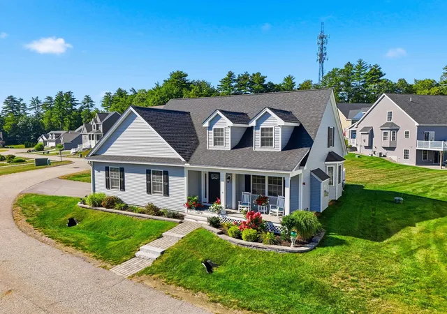 Condo for sale at 8 Bent Grass Cir, Kingston, NH 03848 | MLS# 5108818